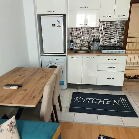 Apartment Kampus Apart 3 *